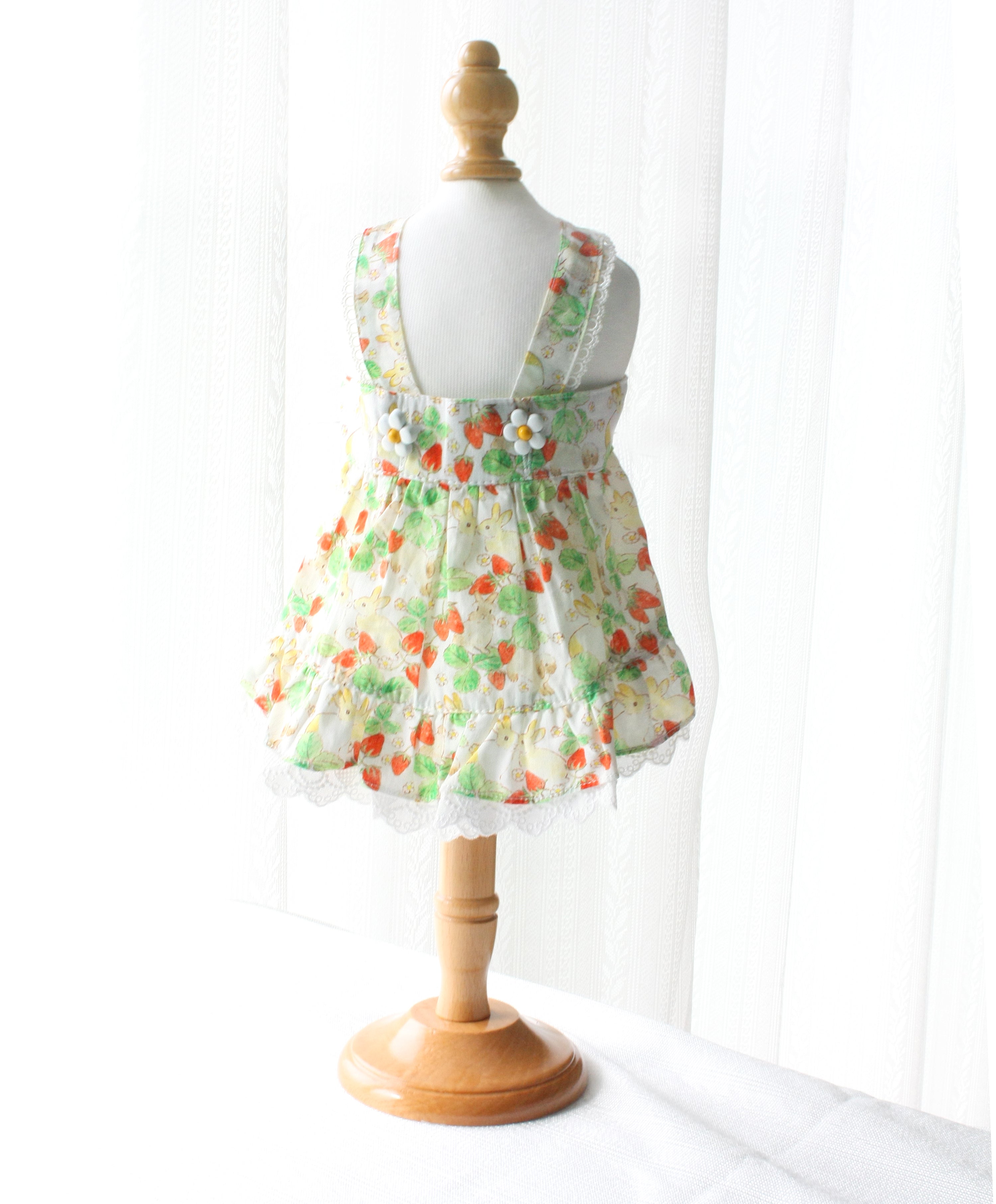 {{product_title}} - Cookies Wagging Friends Boutique