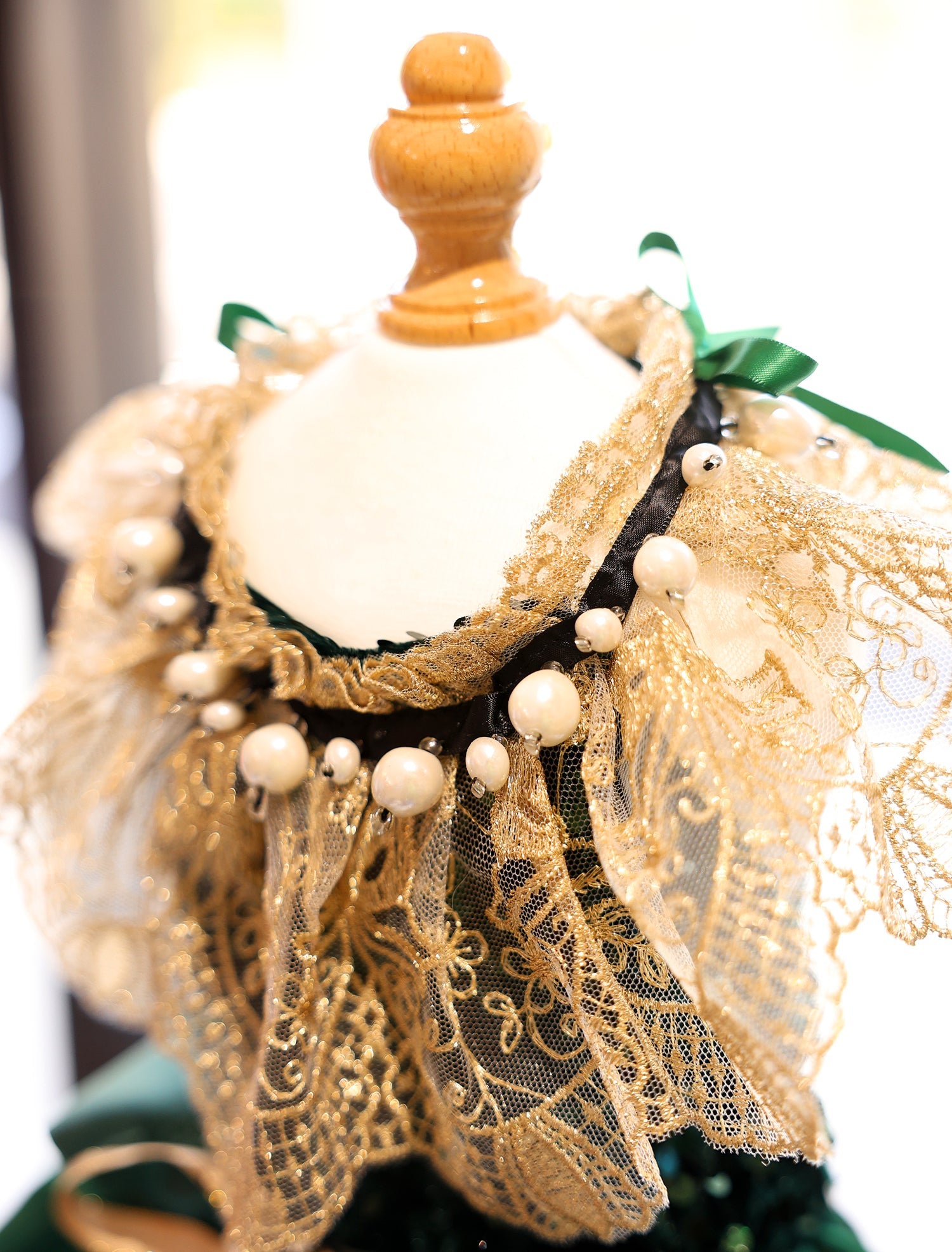 {{product_title}} - Cookies Wagging Friends Boutique