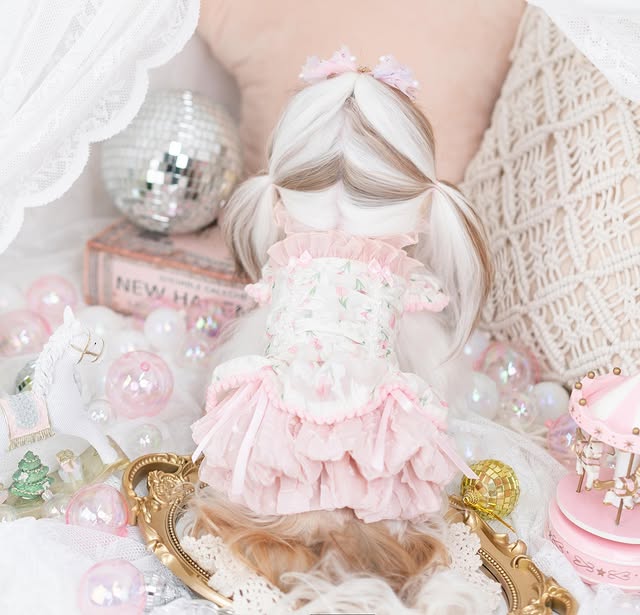 {{product_title}} - Cookies Wagging Friends Boutique