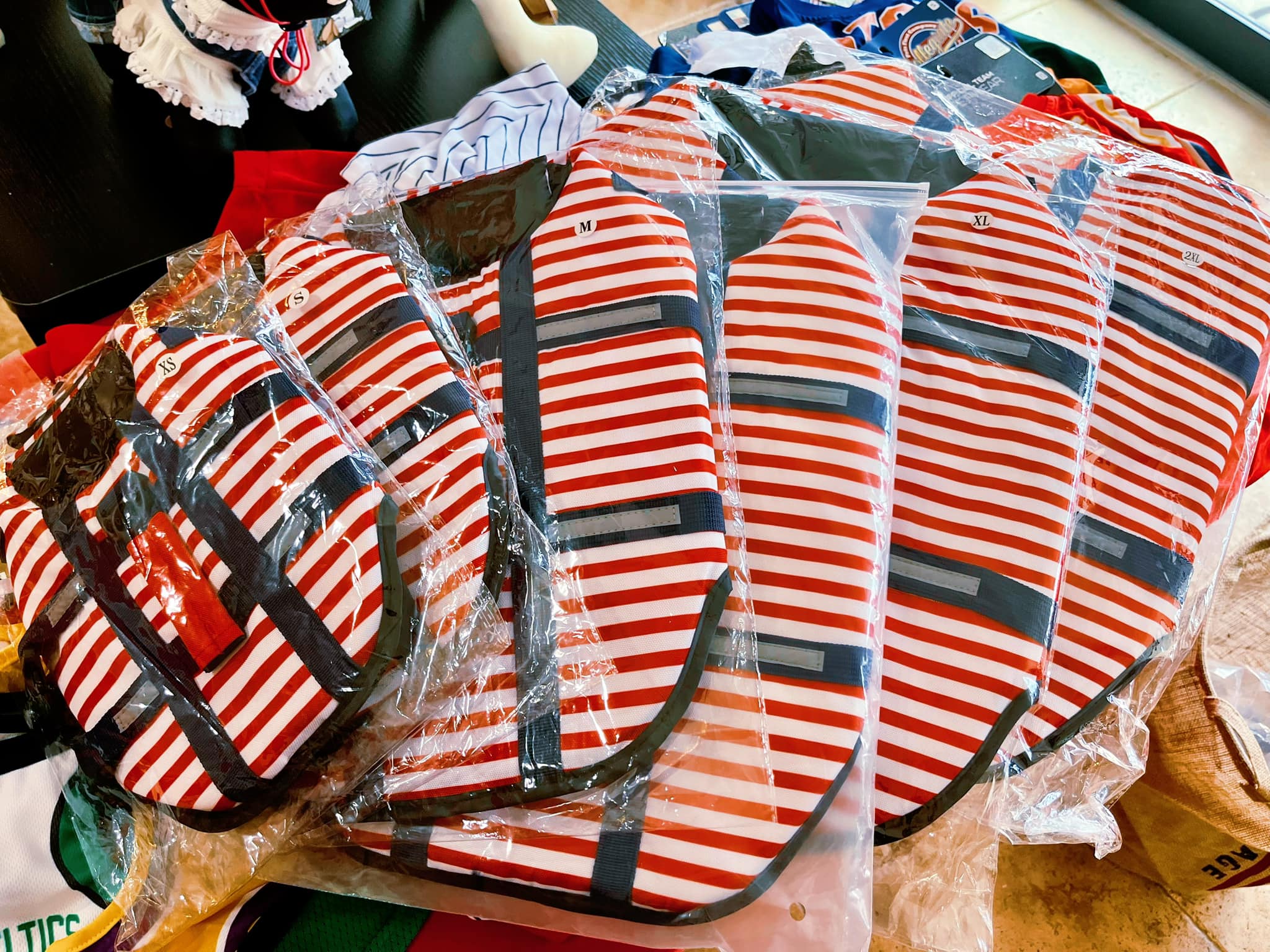 {{product_title}} - Cookies Wagging Friends Boutique