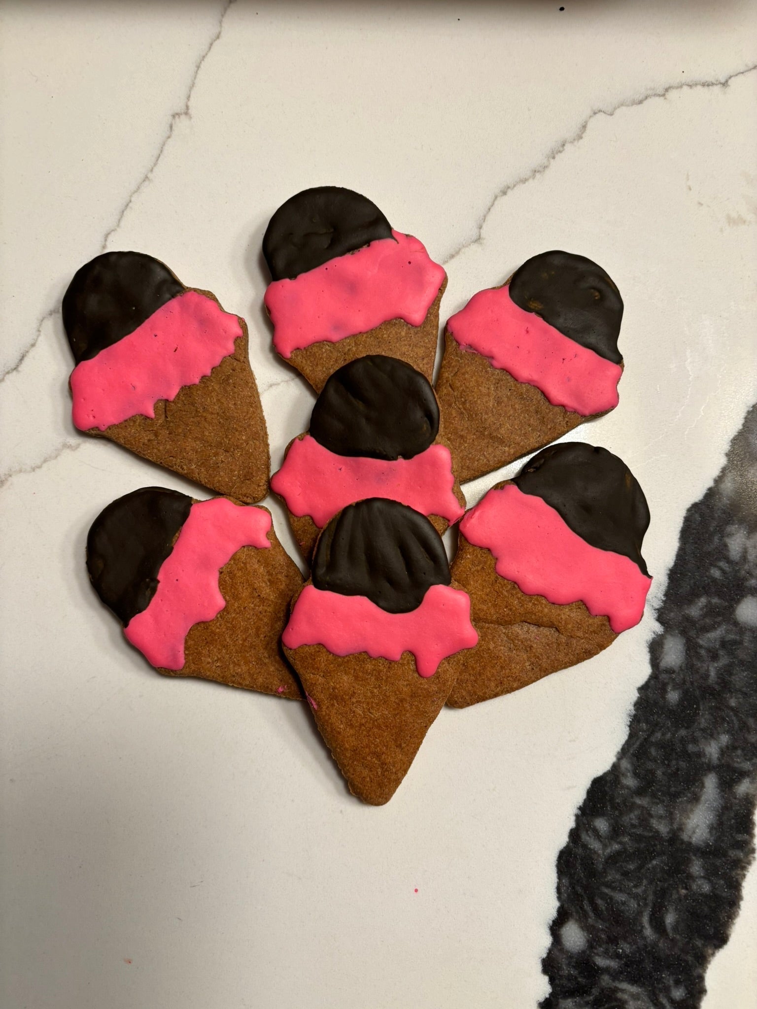 {{product_title}} - Cookies Wagging Friends Boutique