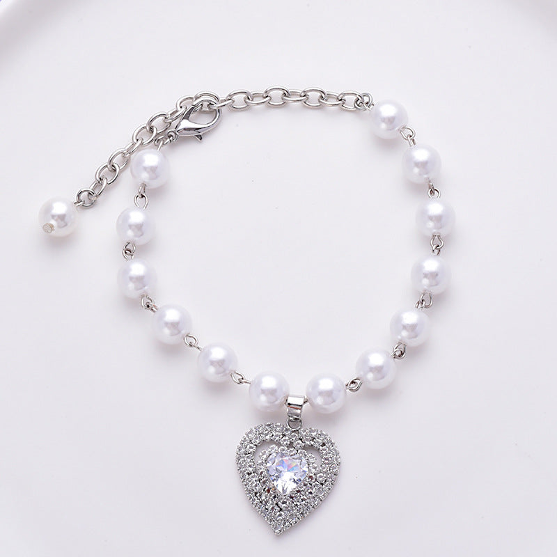 Heart Charm Pearl Pet Necklace – Elegant & Romantic