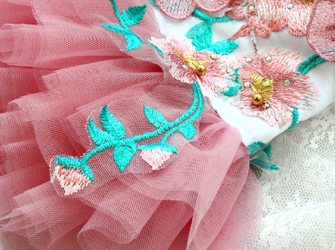 {{product_title}} - Cookies Wagging Friends Boutique