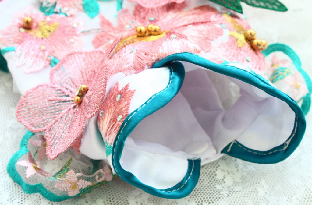 {{product_title}} - Cookies Wagging Friends Boutique