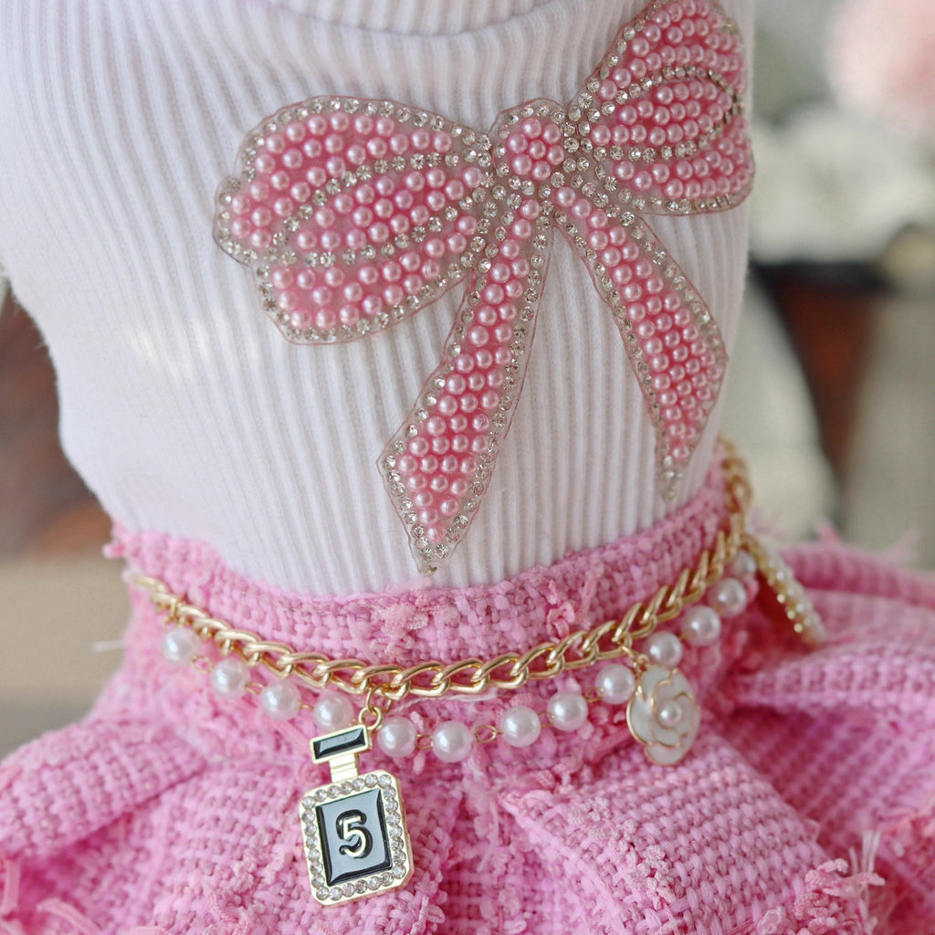 {{product_title}} - Cookies Wagging Friends Boutique