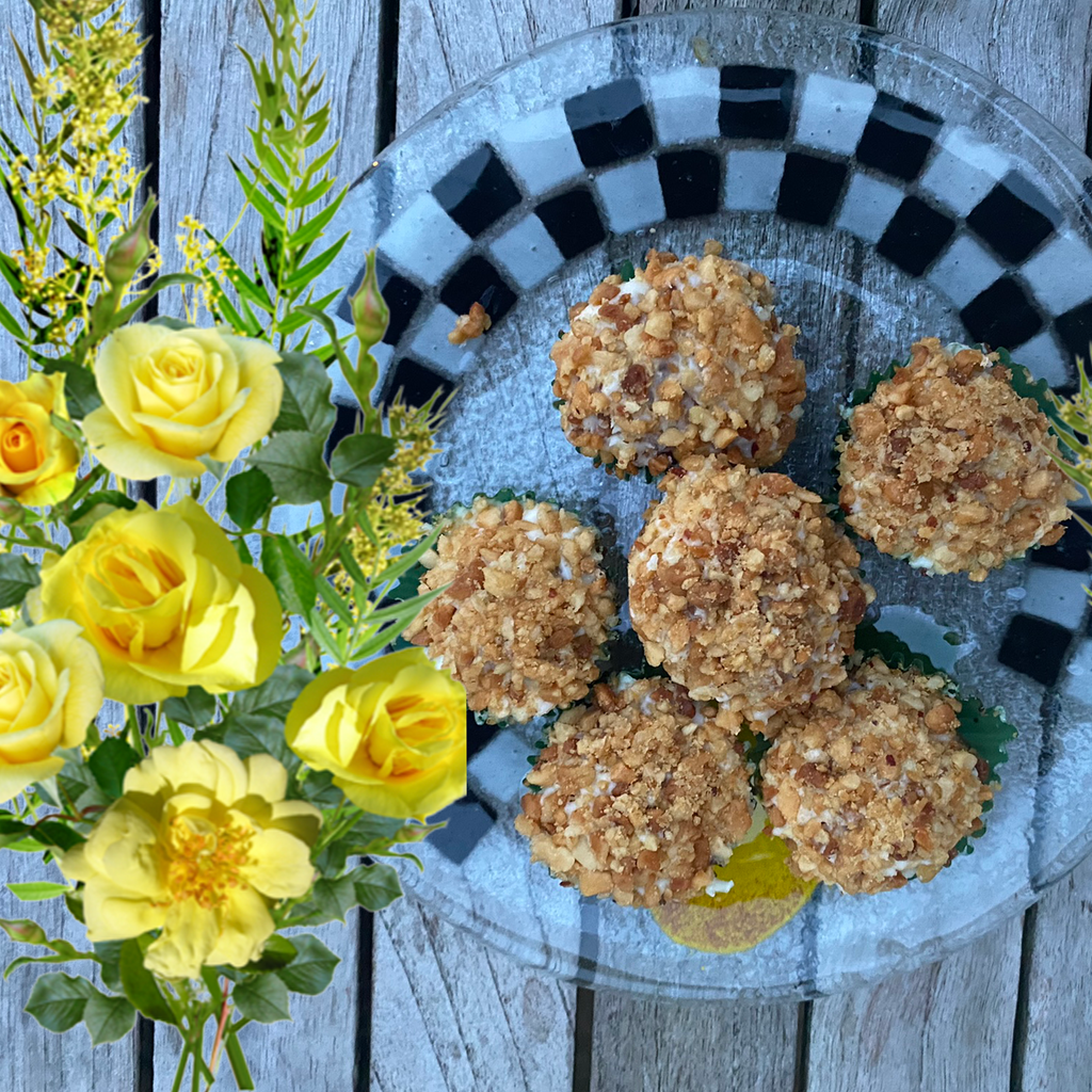 {{product_title}} - Cookies Wagging Friends Boutique