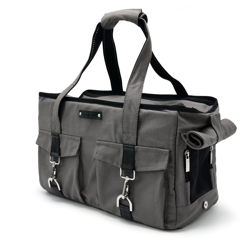 Charcoal tote bag in nylon with front pockets and metal ring D-shackle details
