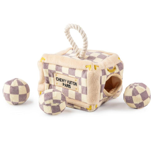 Checker plush dog activity trunk toy with rope handle and three checker balls