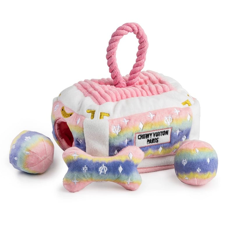 Plush dog toy house in pink ombre with rope handle, three squeaky plush pieces