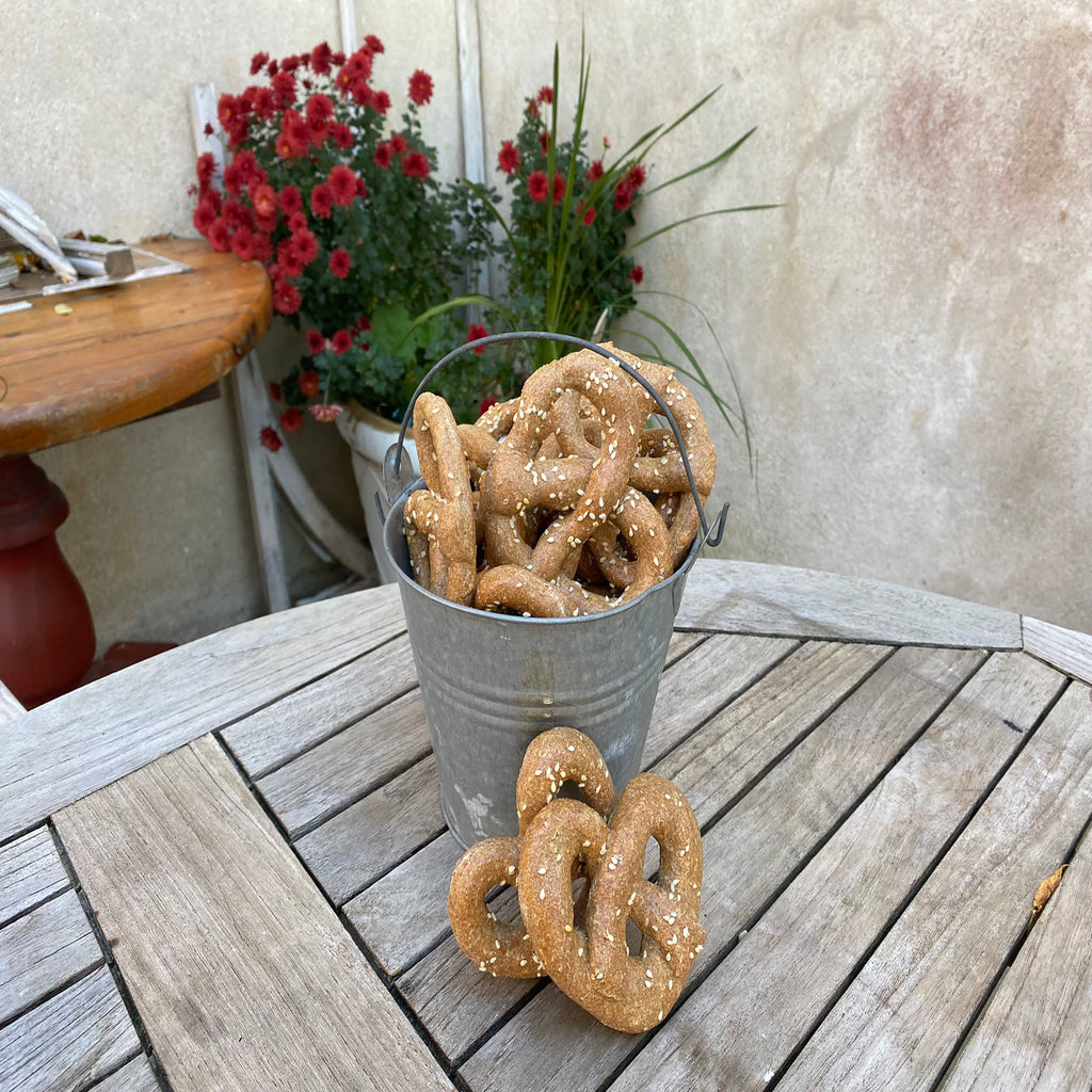 {{product_title}} - Cookies Wagging Friends Boutique
